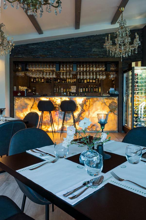 Areal Botanika Hotel Unhošť Kültér fotó